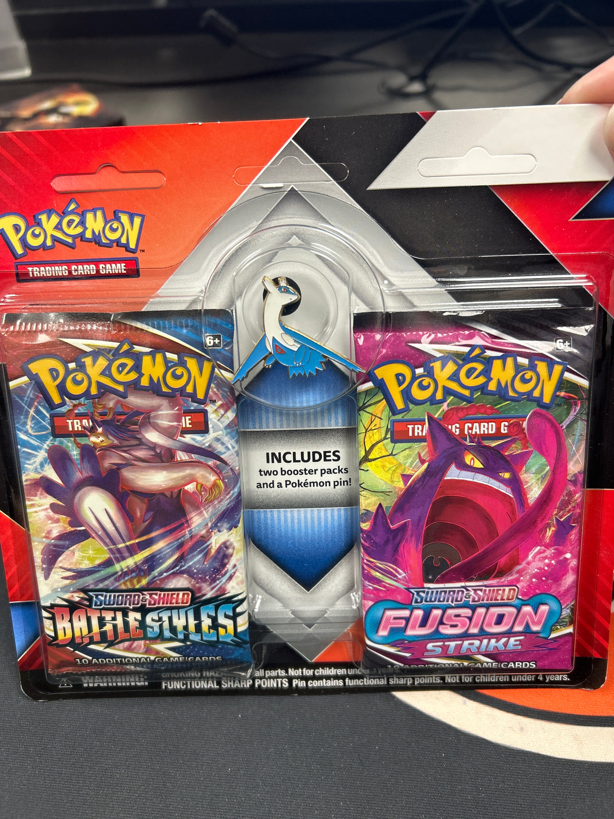 2 Booster Packs & Latias Collector's Pin Battle Styles & Fusion Strike