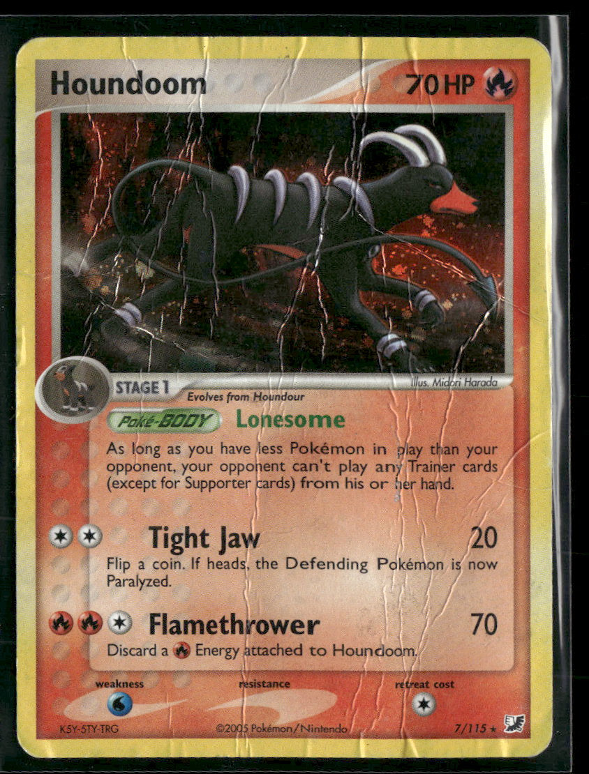 EX Unseen Forces Houndoom #7/115 Damaged