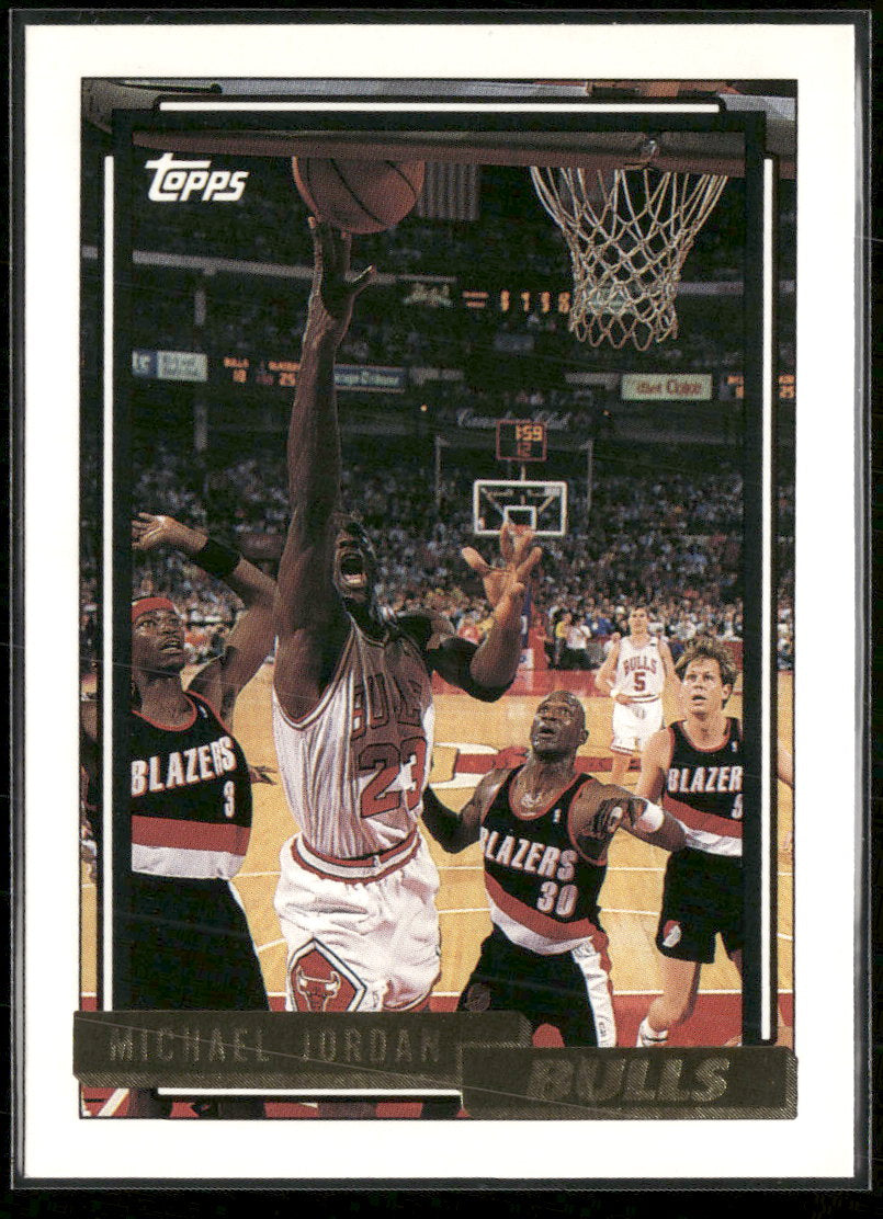 1992-93 Topps Gold Michael Jordan #141