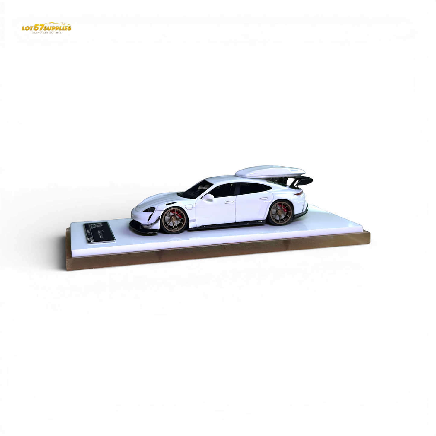 404ERROR Porsche Taycan White with Roof Box 1:64