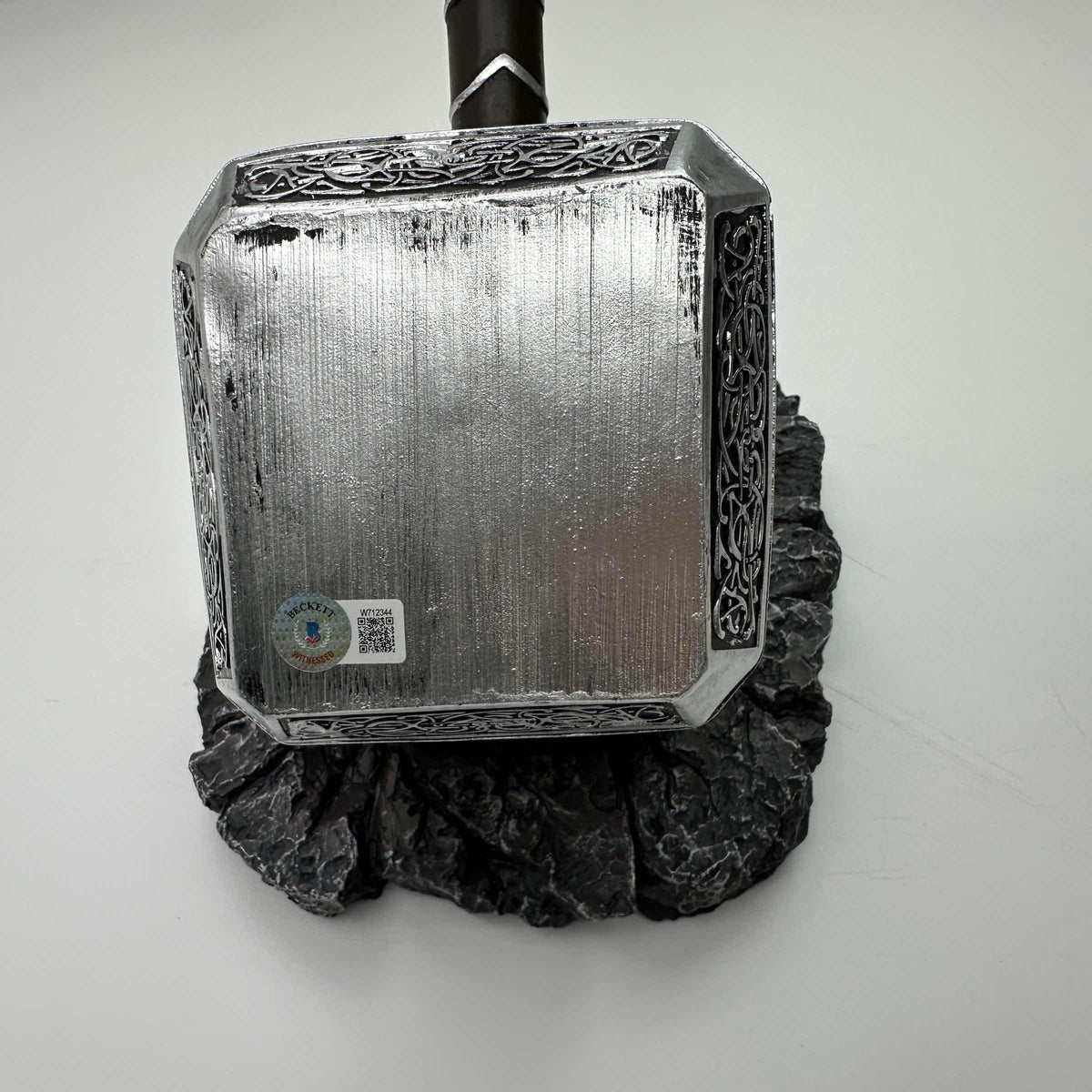 Autographed/Signed Chris Hemsworth Thor Mjolnir 17" Hammer with Base Marvel Avengers Infinity War End Game Replica Movie Prop Beckett BAS COA