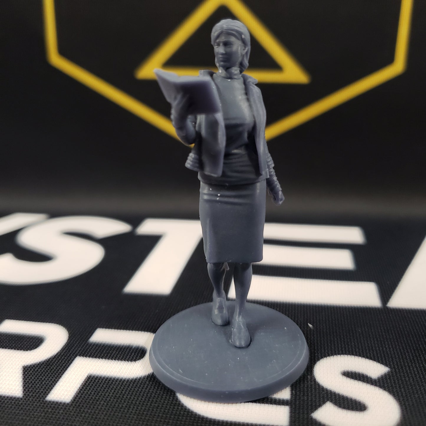 Arkham Compatible Investigator: The Student (Amanda Sharpe)